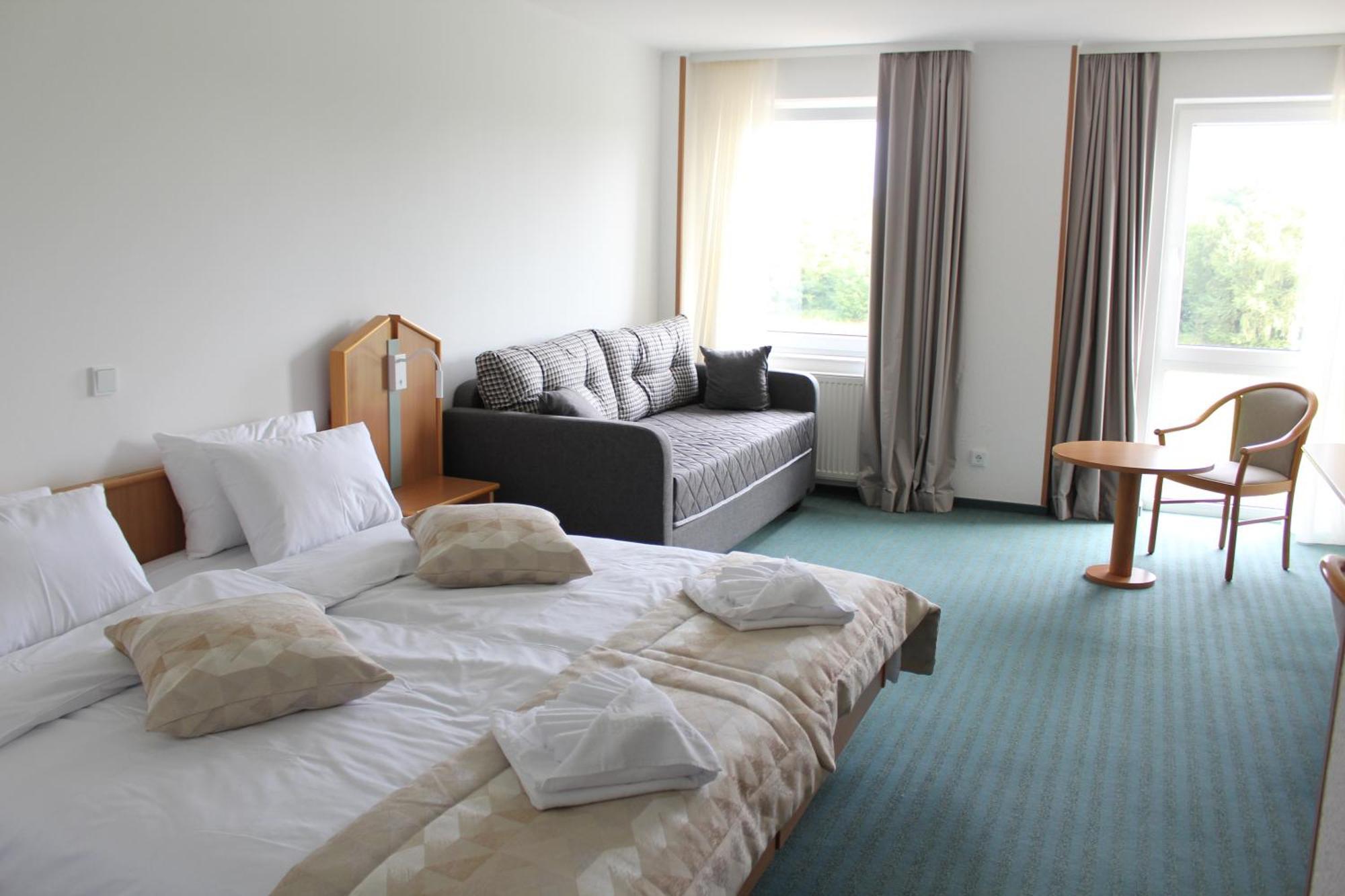 Hotel Bessunger Forst Rossdorf  Экстерьер фото
